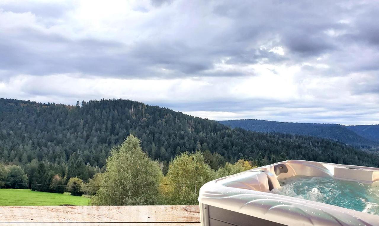 Gite Panoramique Et Spa De Liezey La Source Extérieur photo